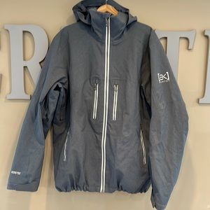 Burton AK 2L Gore-Tex Jacket. Great Condition.